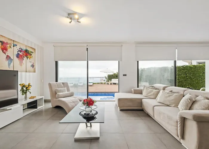 Villa Beausoleil By Homie *